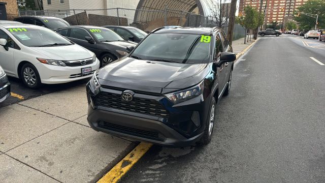 2019 TOYOTA RAV4 SUV 4-CYL, 2.5 LITER LE SPORT UTILITY 4D