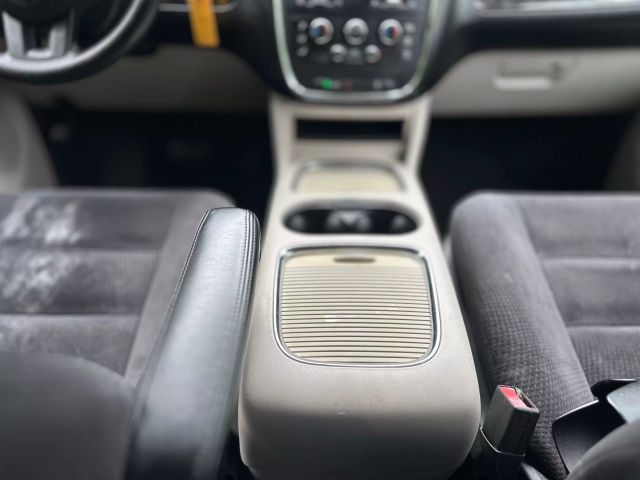 2014 Dodge Grand Caravan Passenger - Image 13