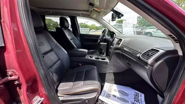 2013 Jeep Grand Cherokee - Image 18