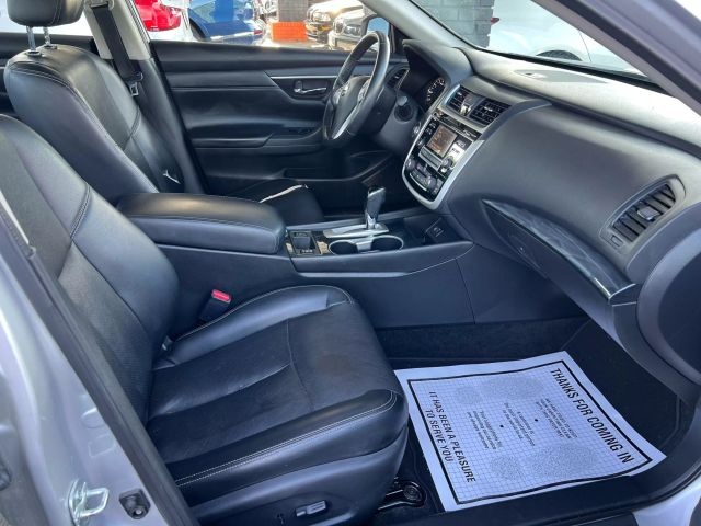 2018 Nissan Altima - Image 21