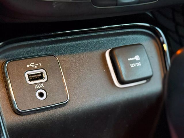 2020 Jeep Compass - Image 35