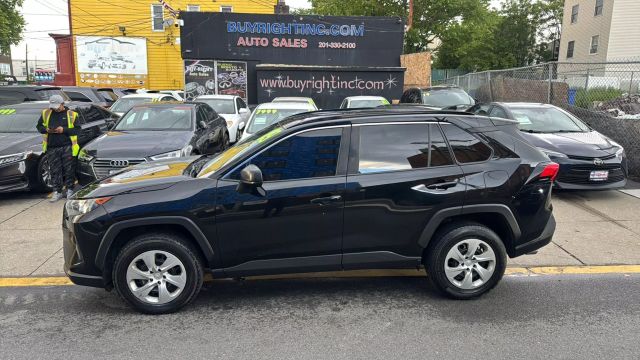 2019 TOYOTA RAV4 SUV 4-CYL, 2.5 LITER LE SPORT UTILITY 4D