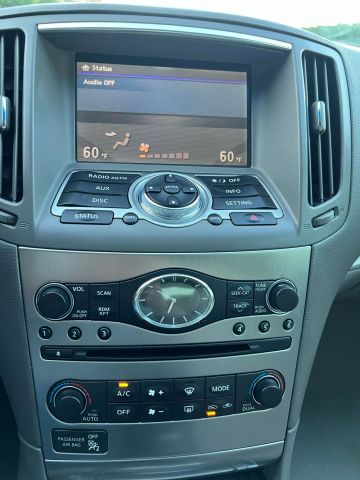 2015 Infiniti Q40 Sedan 4d - Image 18