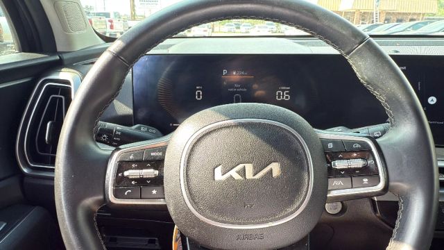 2024 Kia Sorento - Image 31