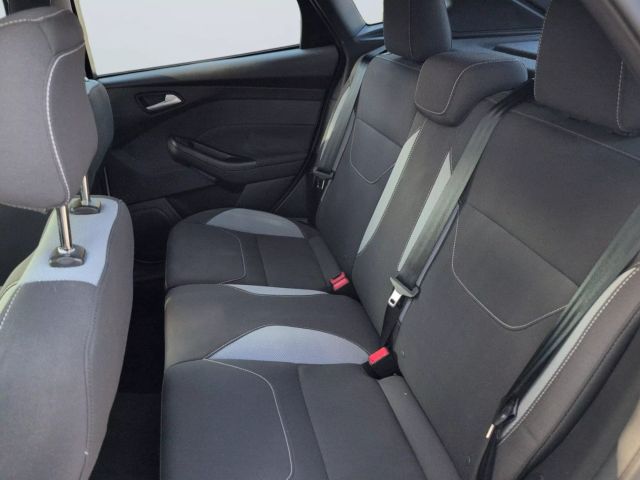 2016 Ford Focus - Image 13