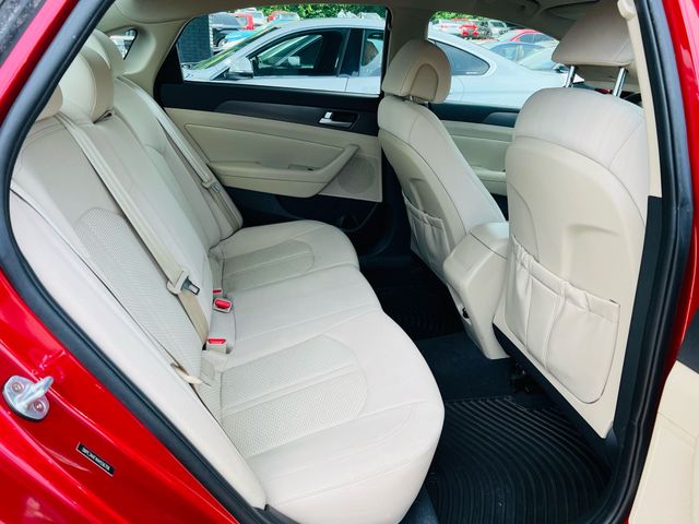 2017 Hyundai Sonata - Image 24
