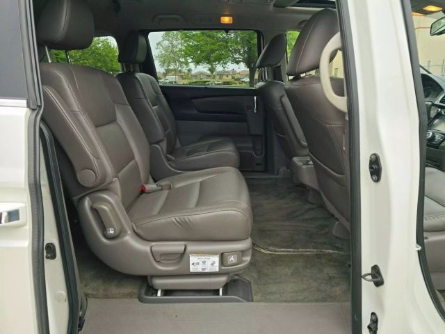2016 Honda Odyssey - Image 31
