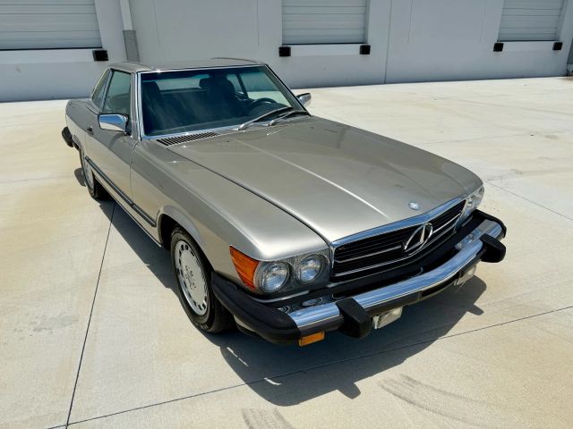 1987 Mercedes-benz 560 Series - Image 3