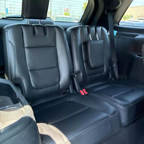 2018 Ford Explorer - Image 23