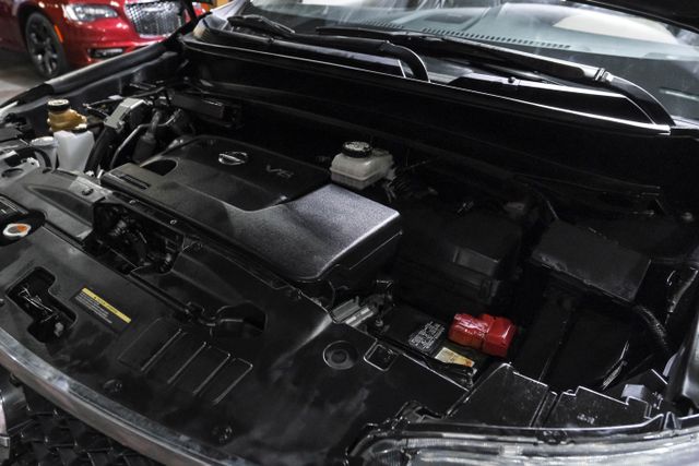 2016 Nissan Pathfinder Platinum Sport Utility 4d - Image 46