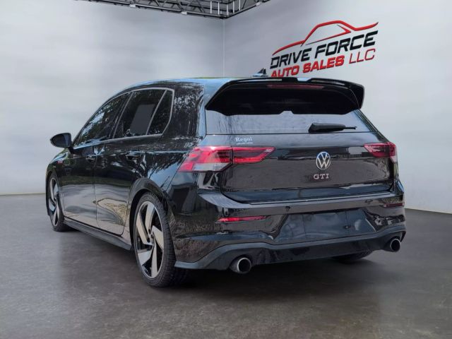 2022 Volkswagen Golf Gti - Image 3
