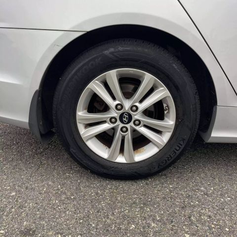 2011 Hyundai Sonata Gls Sedan 4d - Image 32