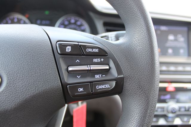 2020 Hyundai Elantra - Image 8