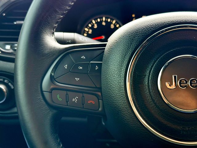 2016 Jeep Renegade - Image 17
