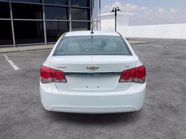 2014 Chevrolet Cruze - Image 4