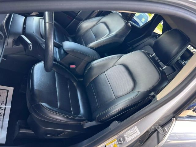 2020 Ford Escape - Image 18