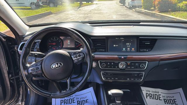 2017 Kia Cadenza - Image 12