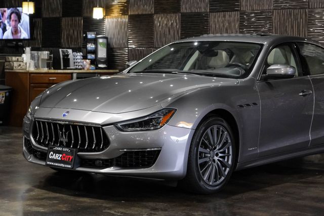 2018 Maserati Ghibli S Granlusso Sedan 4d - Image 8