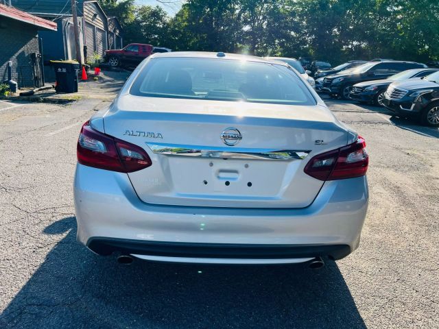 2018 Nissan Altima - Image 6