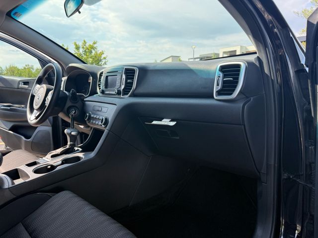 2017 Kia Sportage - Image 22