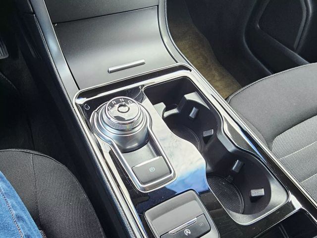 2019 Ford Edge - Image 18