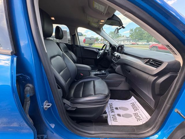 2020 Ford Escape - Image 15