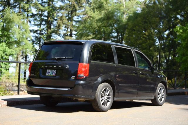 2017 Dodge Grand Caravan Passenger - Image 14