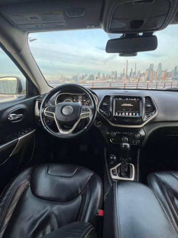 2017 Jeep Cherokee Limited Sport Utility 4d - Image 21