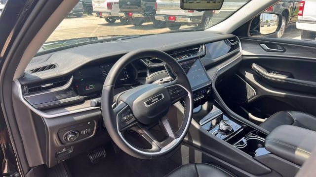2023 Jeep Grand Cherokee 4xe - Image 19