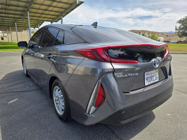 2017 Toyota Prius Prime - Image 6