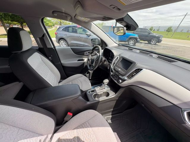 2022 Chevrolet Equinox - Image 17