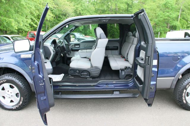 2004 Ford F150 Super Cab - Image 9