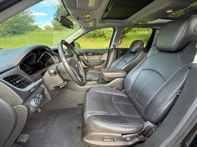 2017 Chevrolet Traverse Lt Sport Utility 4d - Image 6