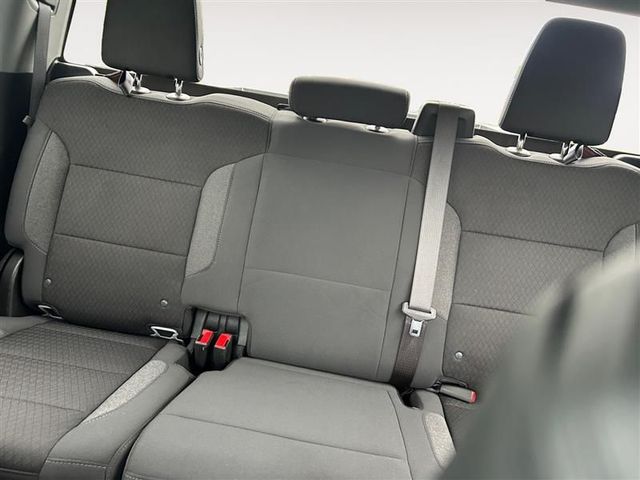 2023 Chevrolet Silverado 1500 Crew Cab - Image 13