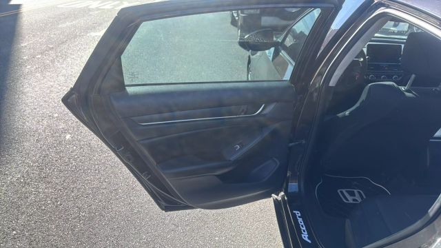 2018 HONDA ACCORD SEDAN 4-CYL, I-VTEC, TURBO, 1.5 LITER LX SEDAN 4D