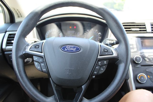 2018 Ford Fusion - Image 6