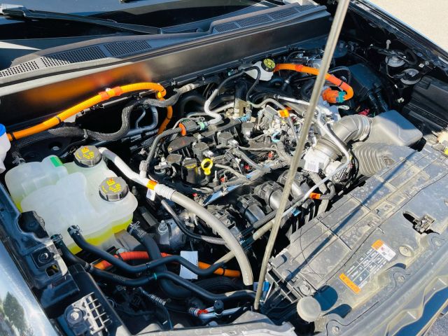 2024 Ford Maverick - Image 12