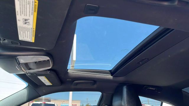 2020 Dodge Charger - Image 2