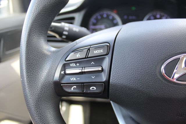 2020 Hyundai Elantra - Image 7