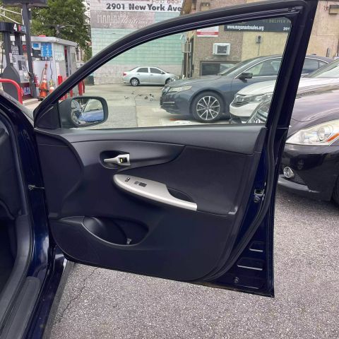 2012 Toyota Corolla S Sedan 4d - Image 15