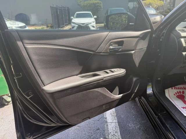 2016 Honda Accord - Image 28