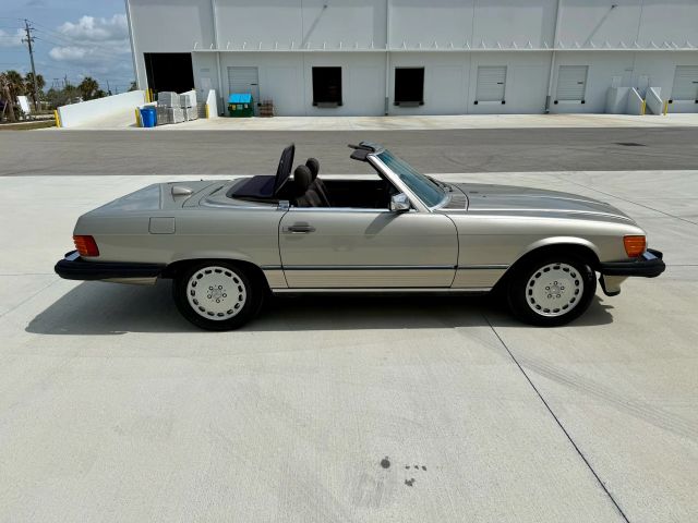 1987 Mercedes-benz 560 Series - Image 74