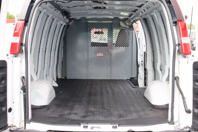 2020 Chevrolet Express 2500 Cargo - Image 18