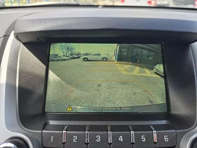 2017 Chevrolet Equinox - Image 12
