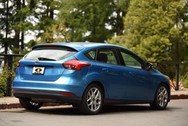 2015 Ford Focus - Image 12