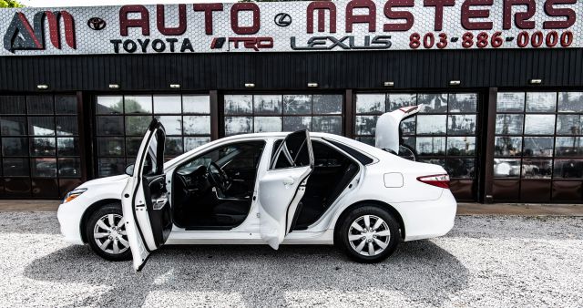 2016 TOYOTA CAMRY SEDAN WHITE AUTOMATIC - Auto Masters of Carolinas