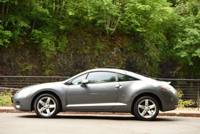 2006 Mitsubishi Eclipse - Image 2