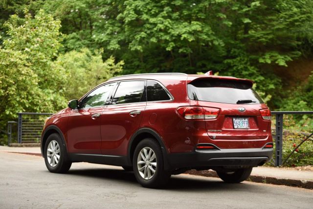 2016 Kia Sorento - Image 3