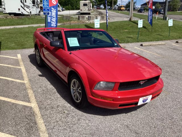 2005 FORD MUSTANG CONVERTIBLE RED AUTOMATIC - Interstate Auto Sales