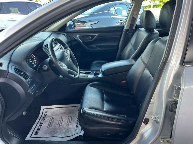 2018 Nissan Altima - Image 15